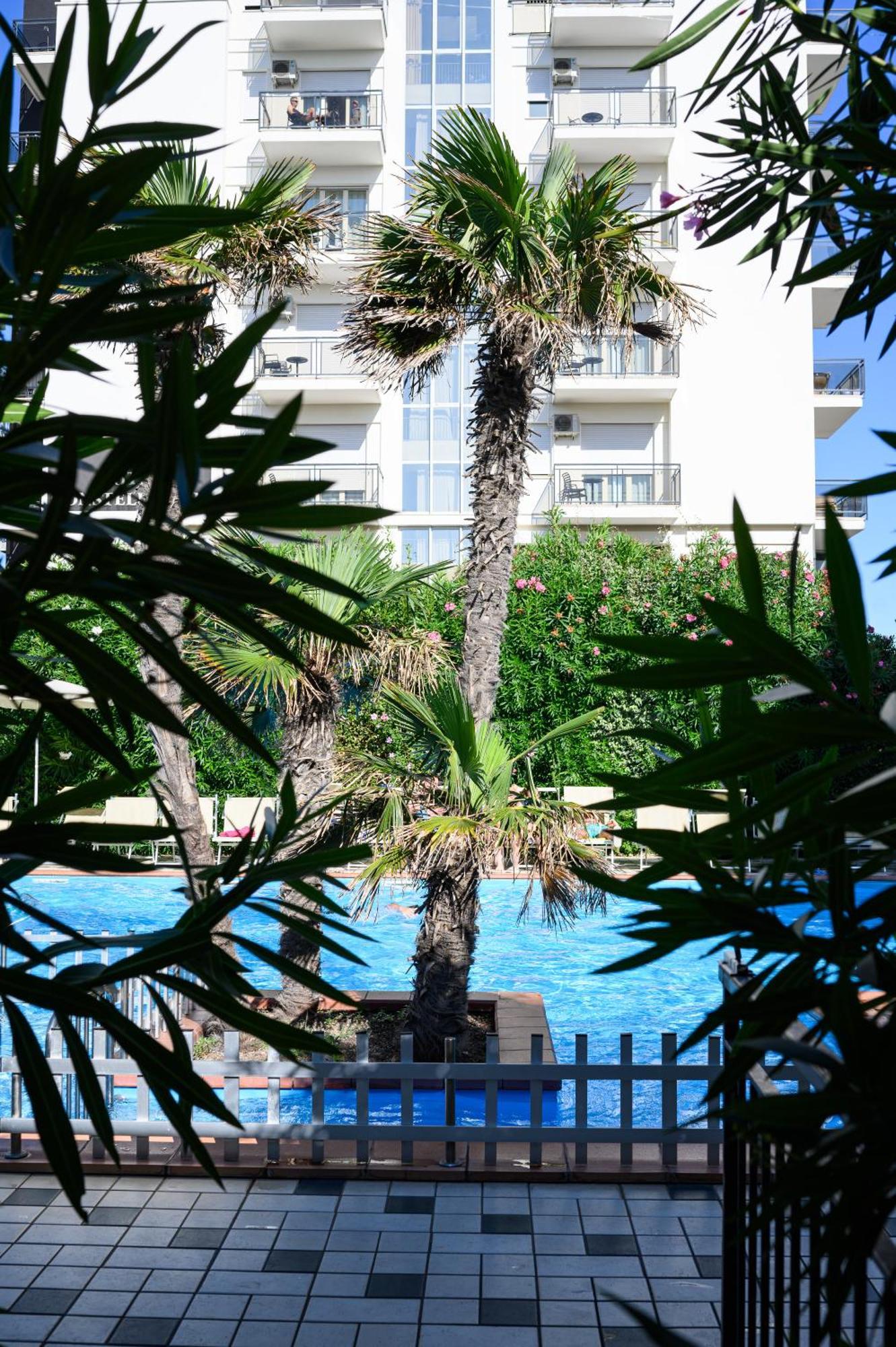 Hotel De Paris Lido Di Savio Eksteriør bilde