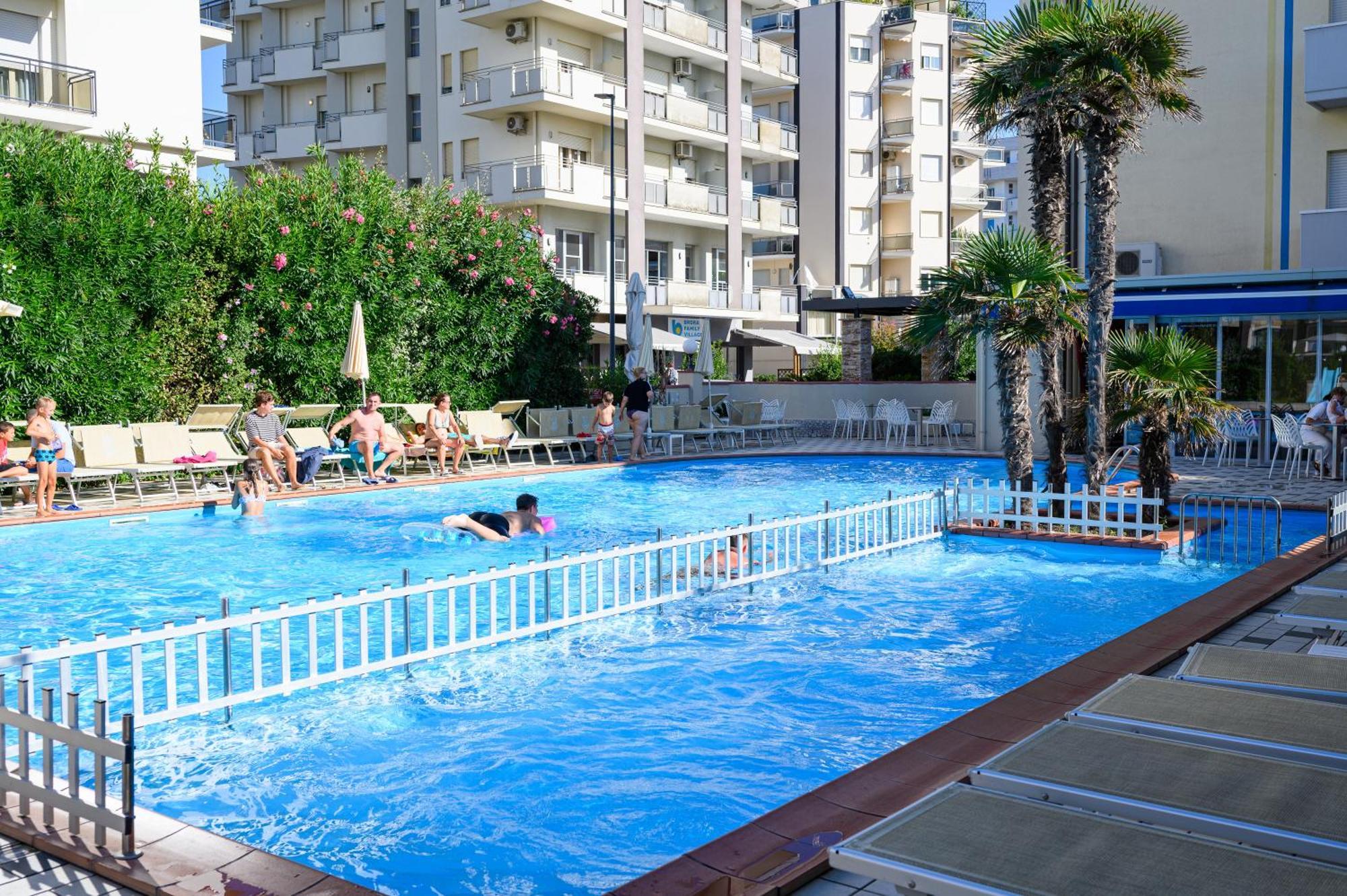 Hotel De Paris Lido Di Savio Eksteriør bilde